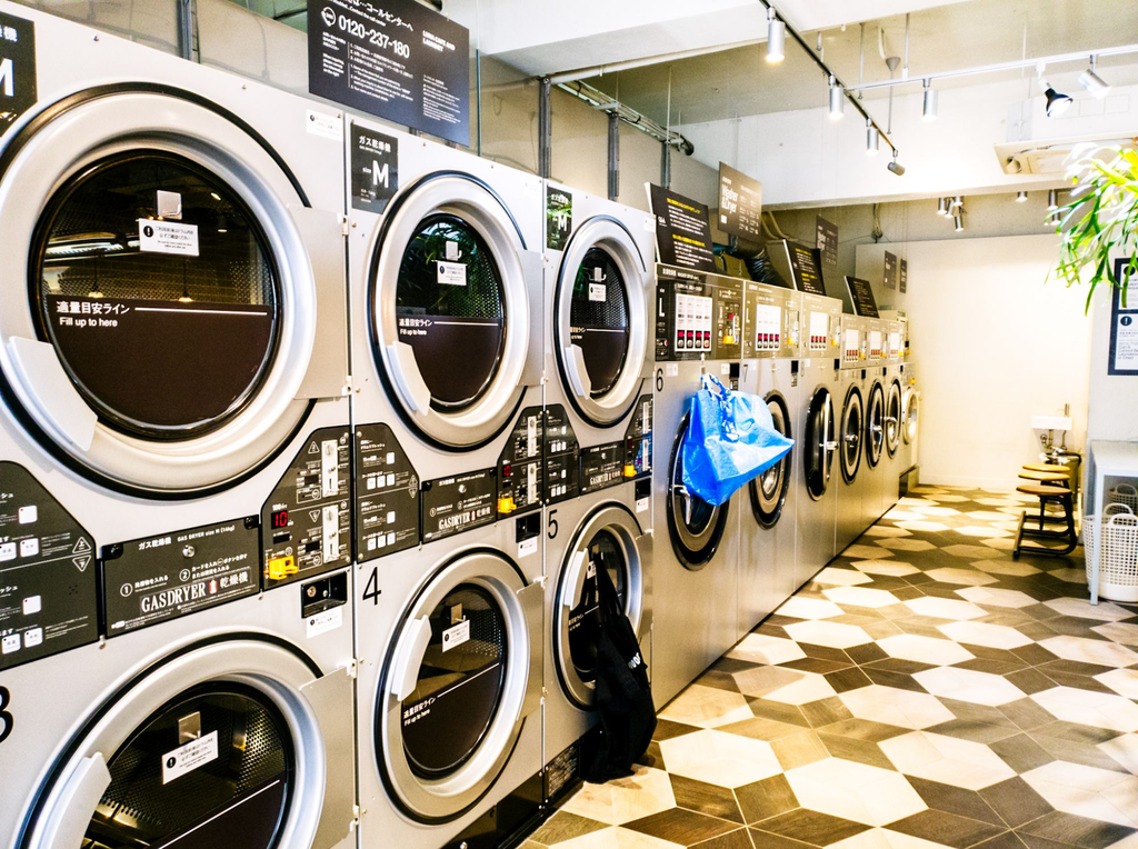 Laundry Luna – Wash & Fold Delivery Service Premium wash‑fold‑dry cleaning with same-day pickup and delivery in Chinatown. Book via text or email—perfect for busy residents. Serving Chinatown, Manhattan, NY 10013, (888) 820‑5862, info@laundryluna.comHigh-quality, flexible service available 7 days/week.