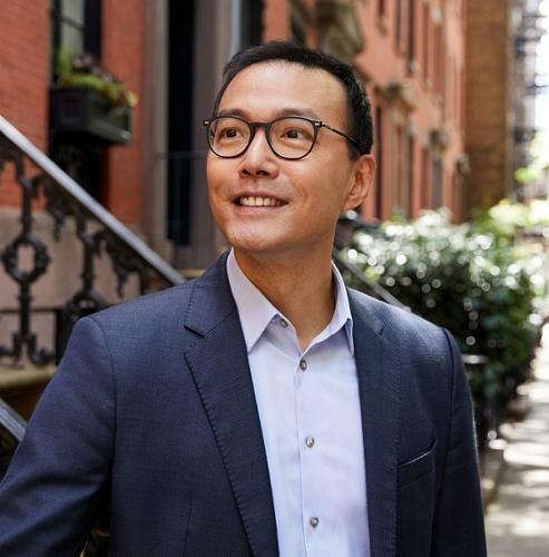 Discover Your Manhattan Home with David Tom – Redfin Licensed Associate Real Estate Broker (NY License #10301220329), with Redfin’s full-service support.• Founded NYC roots in 1999 – $29 M+ in sales, 32 deals closed across Manhattan, Brooklyn & Queens ratemyagent.com+9redfin.com+9ht.samaki.com+9• Top-rated agent – 4.8 average client satisfaction • Bilingual service – Fluent in English & Chinese • Specialist in luxury condos, first homes & investment properties in Manhattan neighborhoods including Chinatown, Upper East/West Side, Lower Manhattan & LIC.• Personalized, client-focused approach – Focus on listening to your needs, delivering expert guidance, saving time and money redfin.com+7redfin.com+7docs.scraperapi.com+7, Contact David Tom today (347) 618‑3591 • david.tom@redfin.com, Servicing Manhattan, Brooklyn & Queens Work with an agent who knows the city—inside and out—and can help you find your dream Manhattan home.
